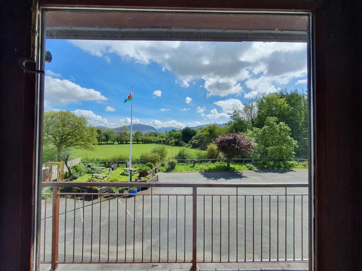Basecamp Wales Hostel Llanllyfni